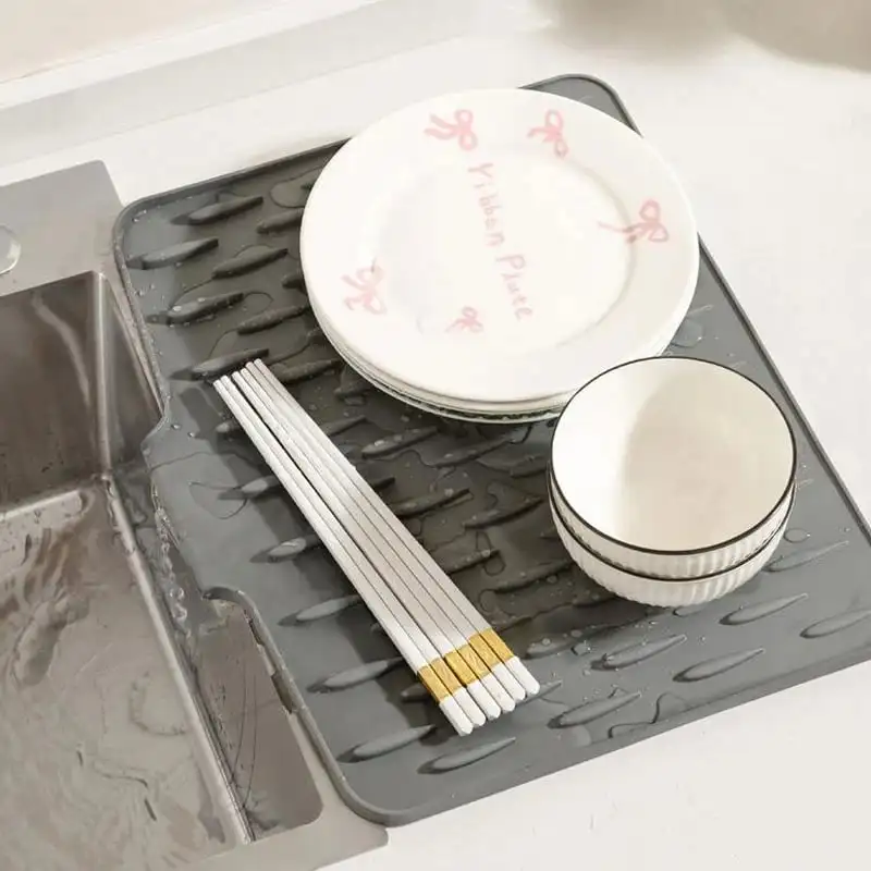 No-Spill Silicone Worktop Saver – Heat-Resistant & Non-Slip Mat for Drip-Free Drying
No-Spill Silicone Worktop Saver – Heat-Resistant & Non-Slip Mat for Drip-Free Drying