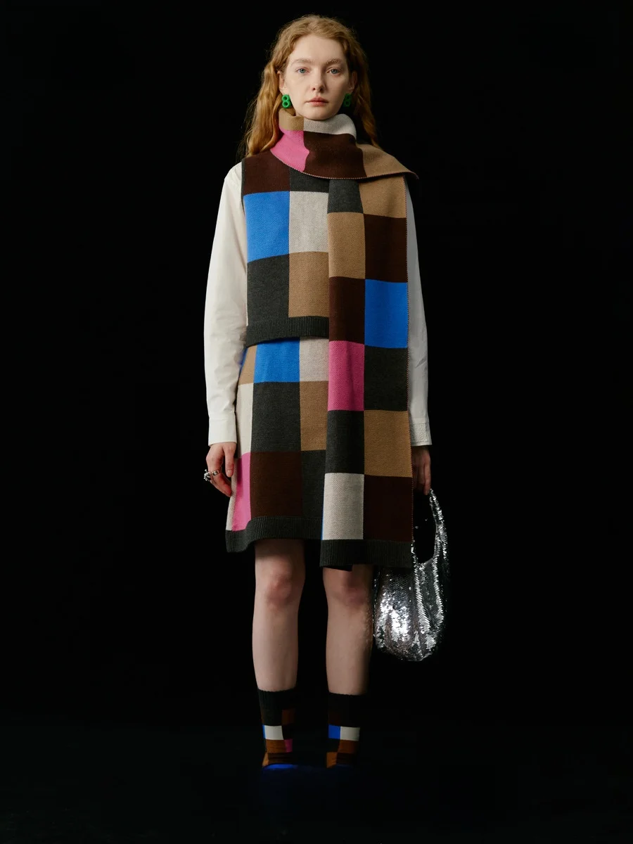 Studiotill8 клетчатый вязаный комплект для женщин, юбка с высоким воротником, модная осенне-зимняя одежда, маленький размер 25-35 лет
Studiotill8 клетчатый вязаный комплект для женщин, юбка с высоким воротником, модная осенне-зимняя одежда, маленький размер 25-35 лет