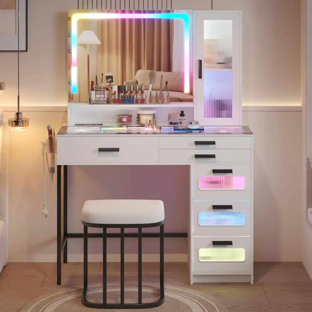 Туалетный столик RGB с зеркалом и подсветкой, 6 ящиков и беспроводной зарядкой, подсветка шкафа RGB и шкатулка для драгоценностей, туалетный столик для макияжа со стеклянной столешницей
Туалетный столик RGB с зеркалом и подсветкой, 6 ящиков и беспроводной зарядкой, подсветка шкафа RGB и шкатулка для драгоценностей, туалетный столик для макияжа со стеклянной столешницей