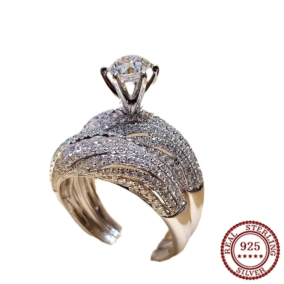 2025 Новое модное кольцо из чистого серебра 925 пробы, классическое темпераментное атмосферное модное классическое женское кольцо с цирконом
2025 Новое модное кольцо из чистого серебра 925 пробы, классическое темпераментное атмосферное модное классическое женское кольцо с цирконом