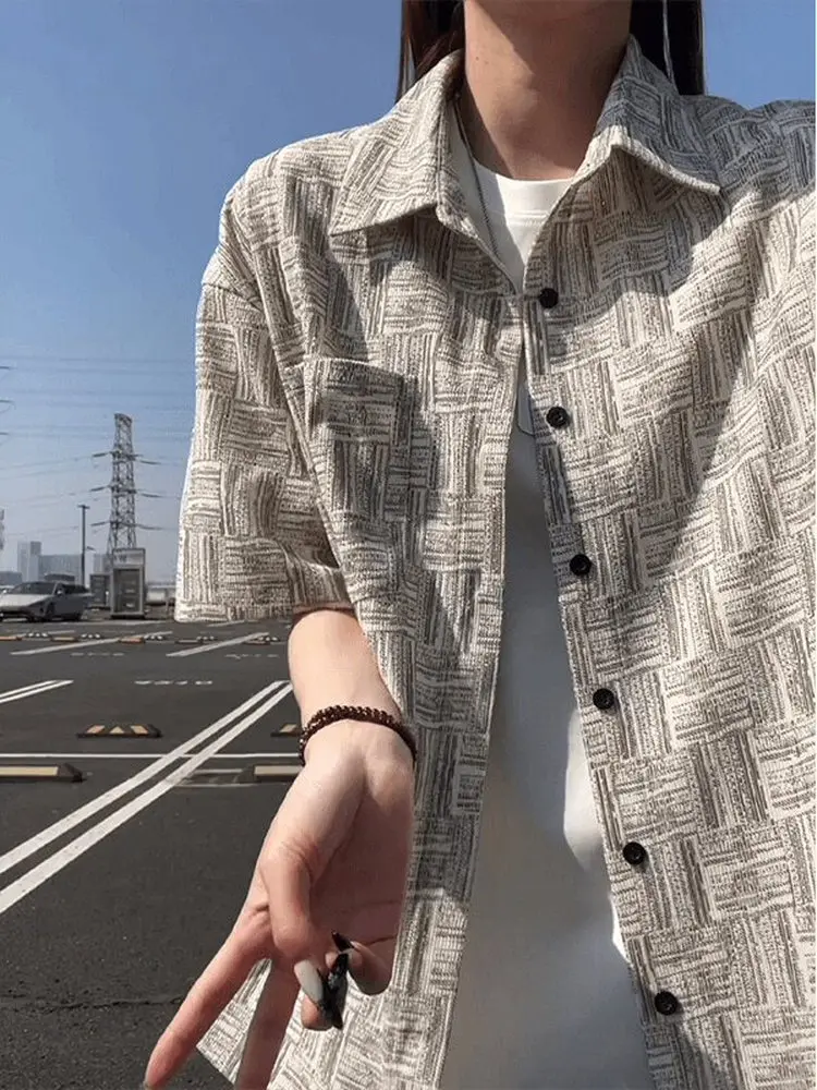 Summer Thin Five-Quarter Sleeve Loose Casual Shirt for Men with Plaid Design And Flip-Collar Breathable Comfortable Short-Sleeve
Summer Thin Five-Quarter Sleeve Loose Casual Shirt for Men with Plaid Design And Flip-Collar Breathable Comfortable Short-Sleeve