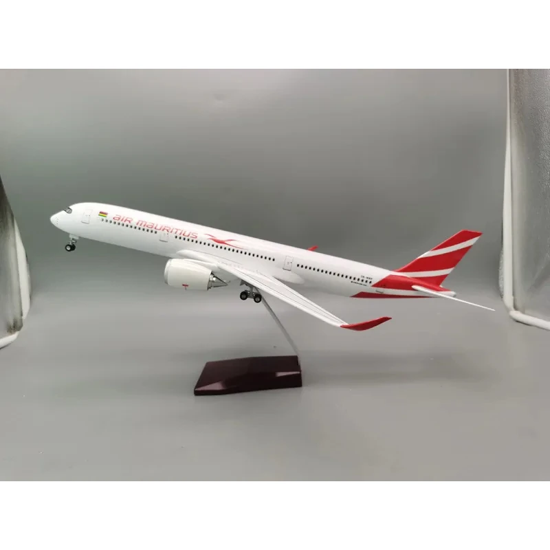 2025 New 1:85 Scale Model Air Mauritius 350 Airlines Airplane Airways Diecast Resin Aircraft Collection Decoration Display Toys
2025 New 1:85 Scale Model Air Mauritius 350 Airlines Airplane Airways Diecast Resin Aircraft Collection Decoration Display Toys
