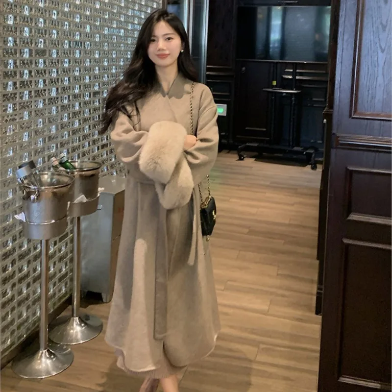 B-TOTO New Fur Collar Double-sided Cashmere Coat With Good Insulation Performance And Easy Daily Matching No Shedding Of Hair
B-TOTO New Fur Collar Double-sided Cashmere Coat With Good Insulation Performance And Easy Daily Matching No Shedding Of Hair