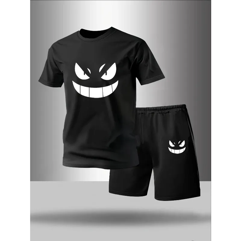 Two new men's short-sleeved short-pants sets for the spring and summer seasons are available Featuring fashionable geometric
Two new men's short-sleeved short-pants sets for the spring and summer seasons are available Featuring fashionable geometric