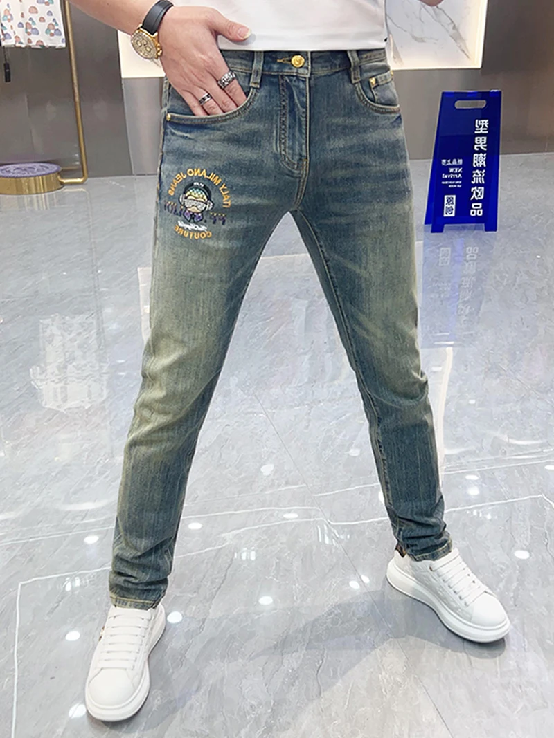 Мужские джинсы премиум-класса Slim Fit: весенне-летняя коллекция, модный бренд, вышивка, ретро-стиль, средняя посадка, длинные брюки, высокая эластичность
Мужские джинсы премиум-класса Slim Fit: весенне-летняя коллекция, модный бренд, вышивка, ретро-стиль, средняя посадка, длинные брюки, высокая эластичность