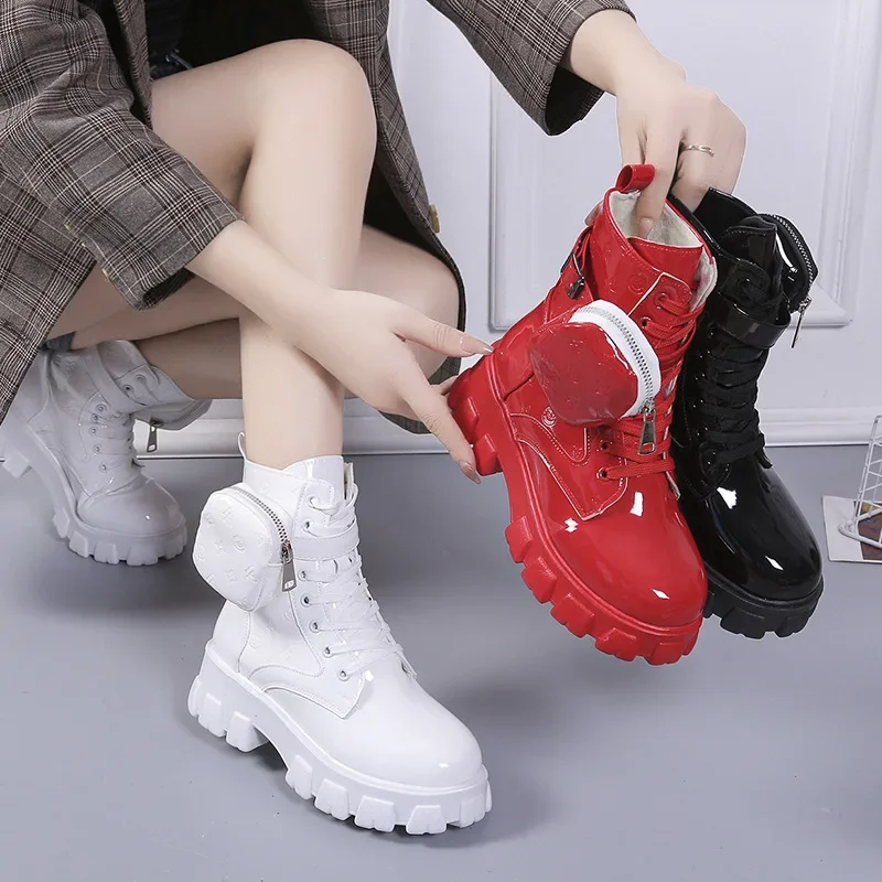 2024 Autumn/Winter Printed Mid-tube Round Head Thick Bottom Front Lace-up British Style Fashion Boots Plus Size 35-43
2024 Autumn/Winter Printed Mid-tube Round Head Thick Bottom Front Lace-up British Style Fashion Boots Plus Size 35-43