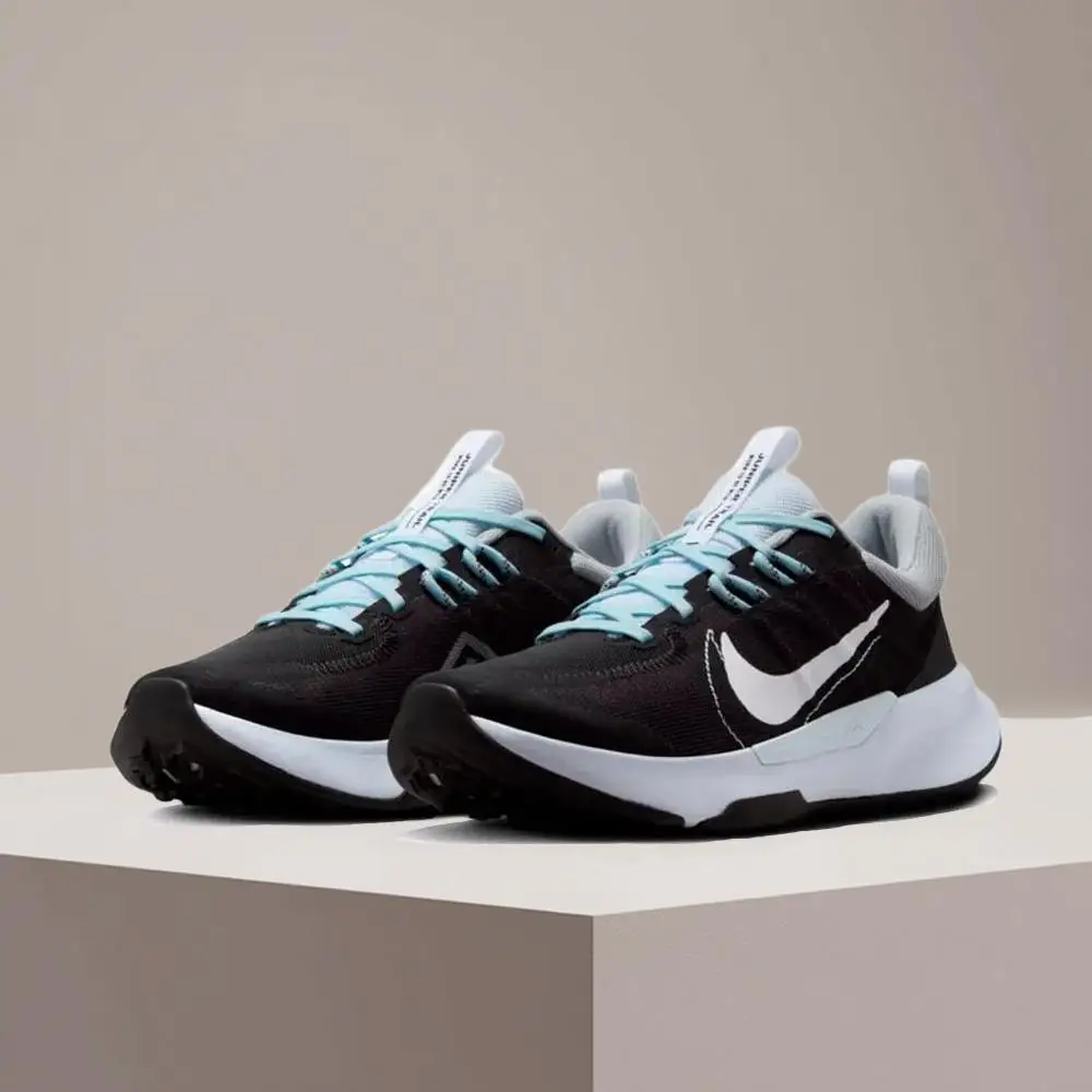 Nike Juniper Women's Stylish and Versatile Running Shoes: Non-slip, durable, and comfortable trail running shoes DM0821-006
Nike Juniper Women's Stylish and Versatile Running Shoes: Non-slip, durable, and comfortable trail running shoes DM0821-006