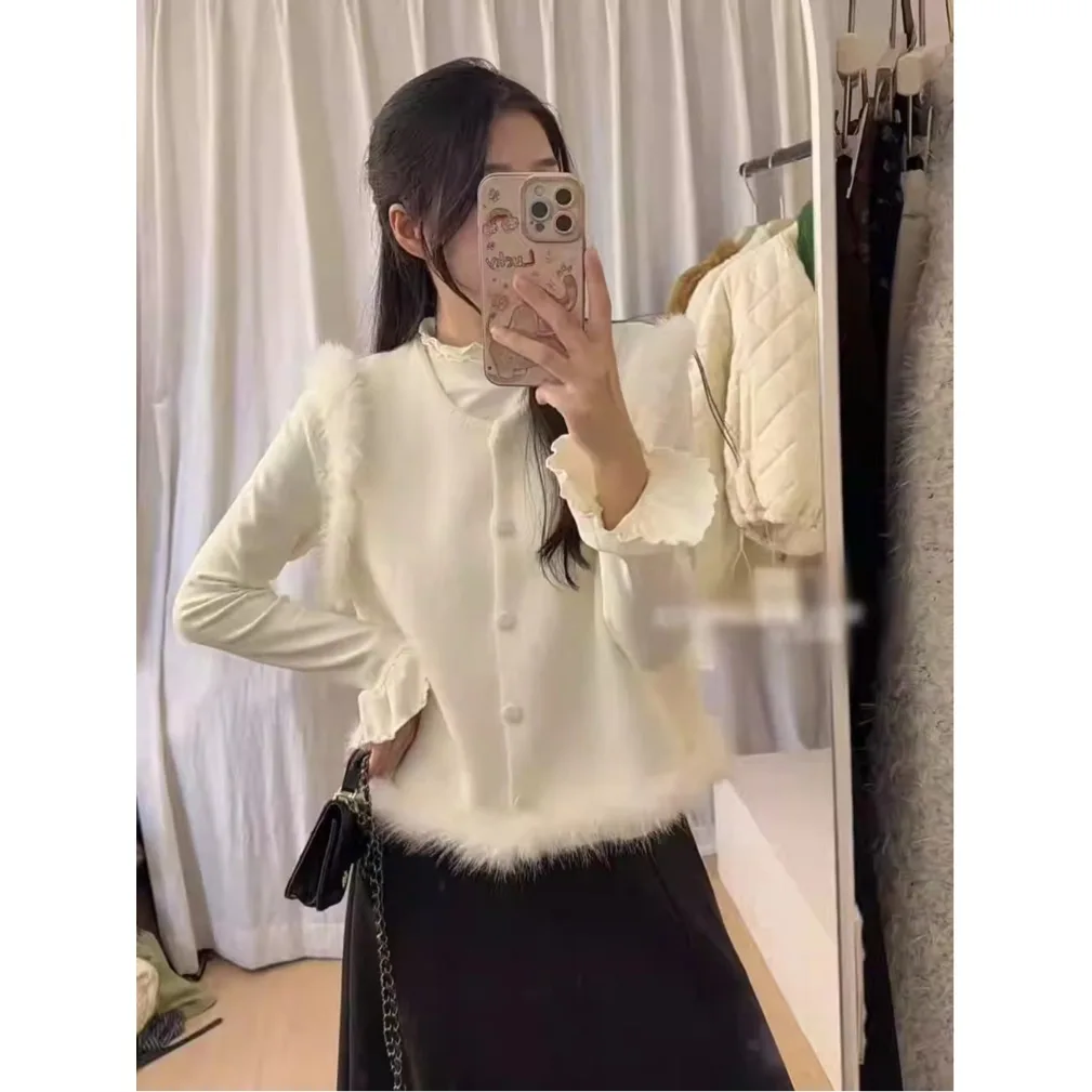 Корейский мягкий вязаный пушистый топ, универсальный осенне-зимний свитер-жилет, верхняя одежда, повседневный, элегантный, модный
Корейский мягкий вязаный пушистый топ, универсальный осенне-зимний свитер-жилет, верхняя одежда, повседневный, элегантный, модный