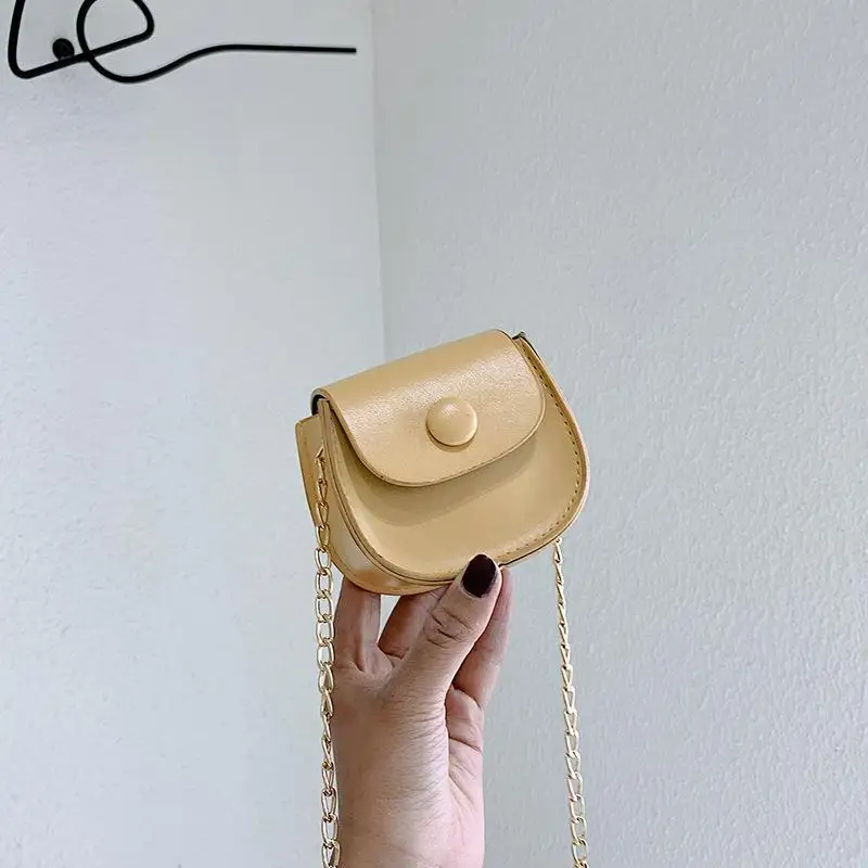 Princess Style Crossbody Bag Miniature Girls Purse Fashionable Chain Strap Women's Bag Compact Size Single Shoulder Bag
Princess Style Crossbody Bag Miniature Girls Purse Fashionable Chain Strap Women's Bag Compact Size Single Shoulder Bag
