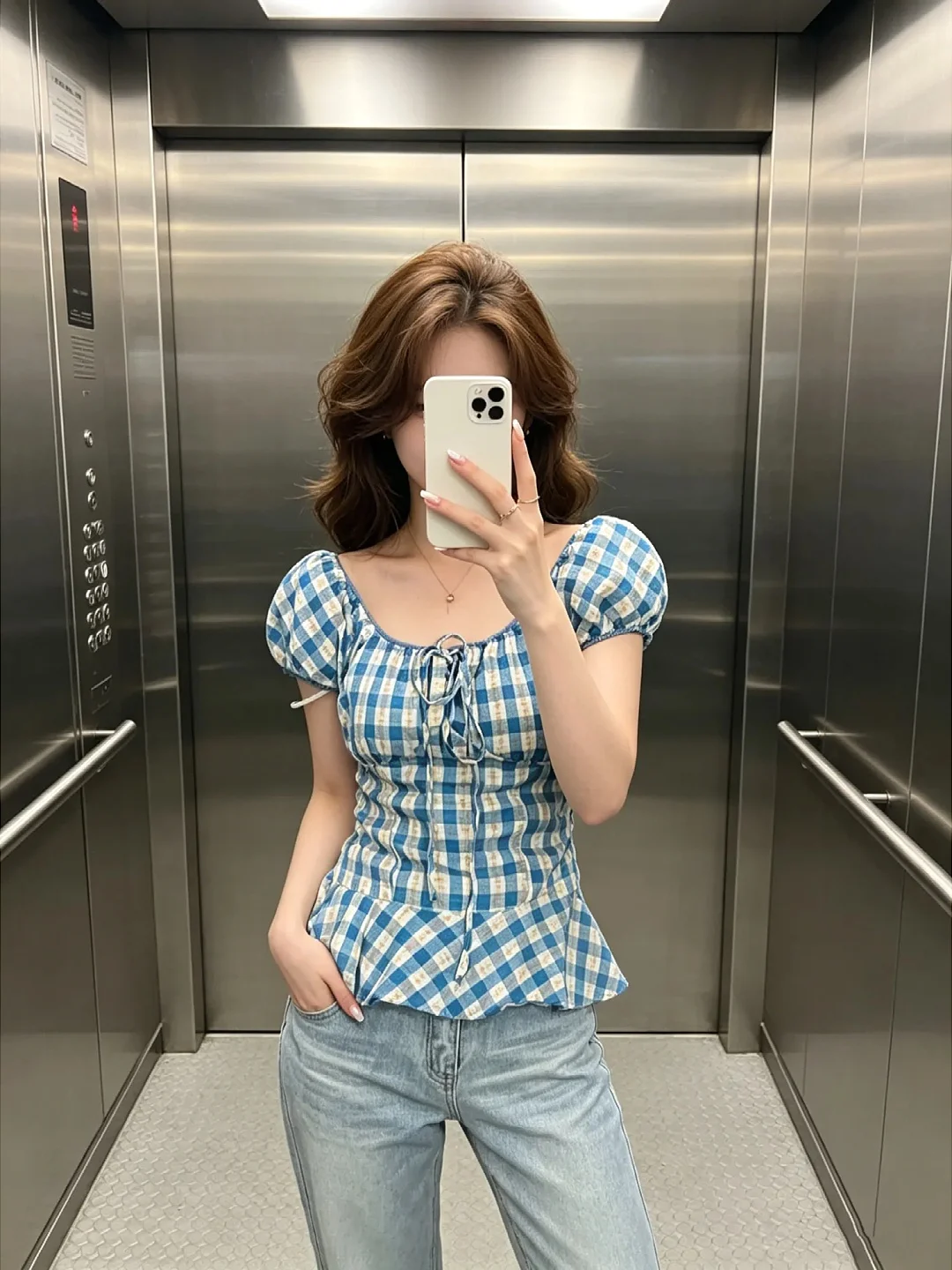 plus Size Retro Plaid Bubble Sleeve Shirt Women Summer 2026 New Design Slimming Short Sleeve Top Korean Style Commute Wind
plus Size Retro Plaid Bubble Sleeve Shirt Women Summer 2026 New Design Slimming Short Sleeve Top Korean Style Commute Wind