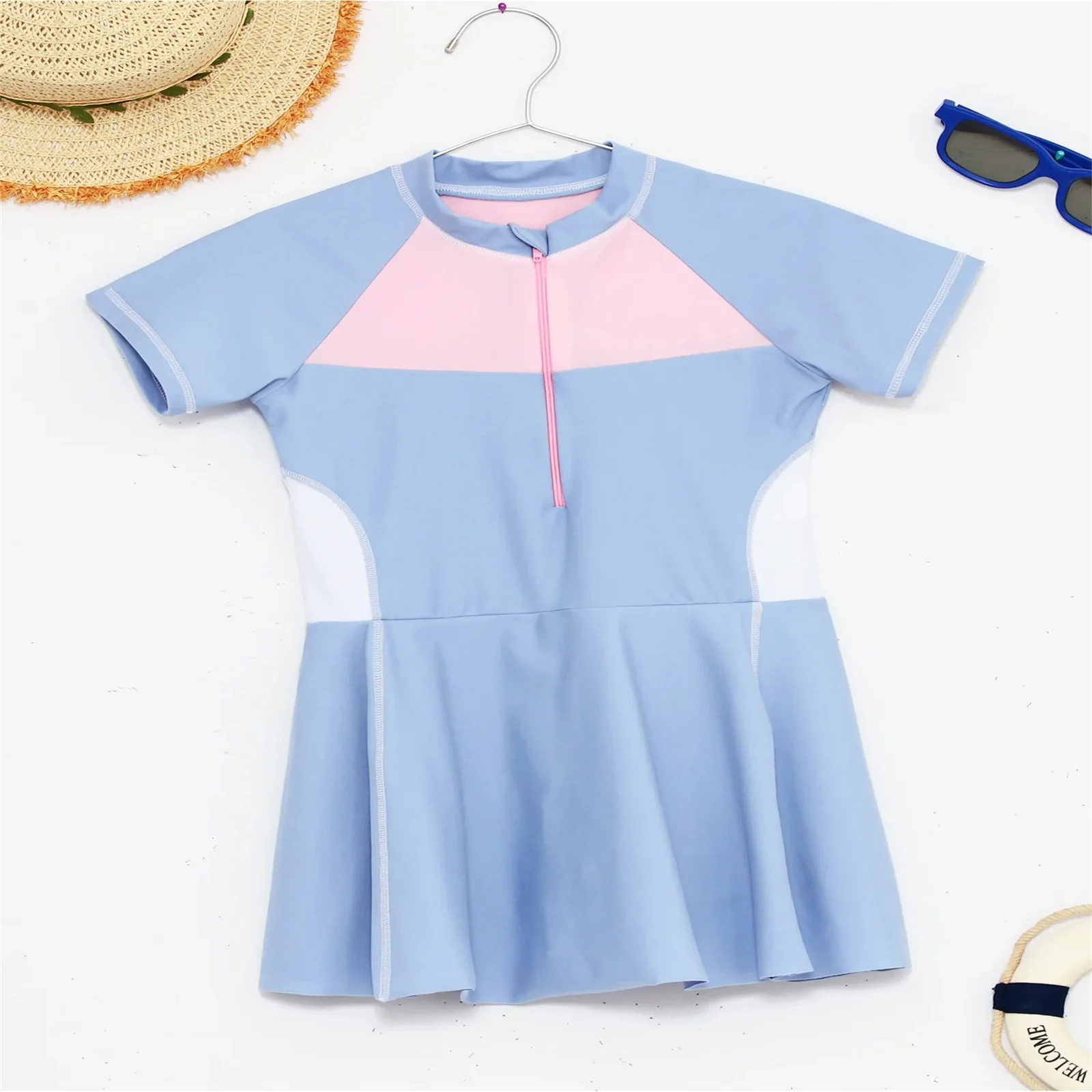 Teen Girls Sweet Swim Dress Short Sleeve Color Block Patchwork Swimsuit Summer Water Sports Suit Zip Front Rash Guard Swimwear
Teen Girls Sweet Swim Dress Short Sleeve Color Block Patchwork Swimsuit Summer Water Sports Suit Zip Front Rash Guard Swimwear