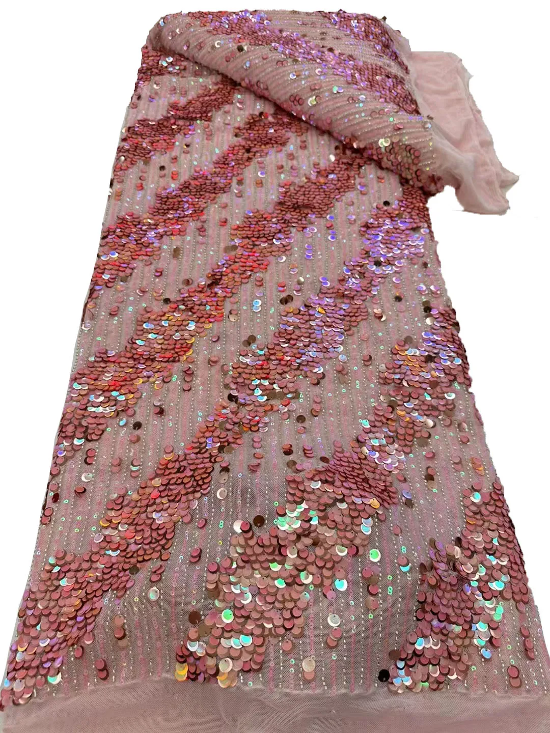 New exquisite twill color sequential embroidered mesh, high-end beautiful stage fashion evening dress/5yards
New exquisite twill color sequential embroidered mesh, high-end beautiful stage fashion evening dress/5yards