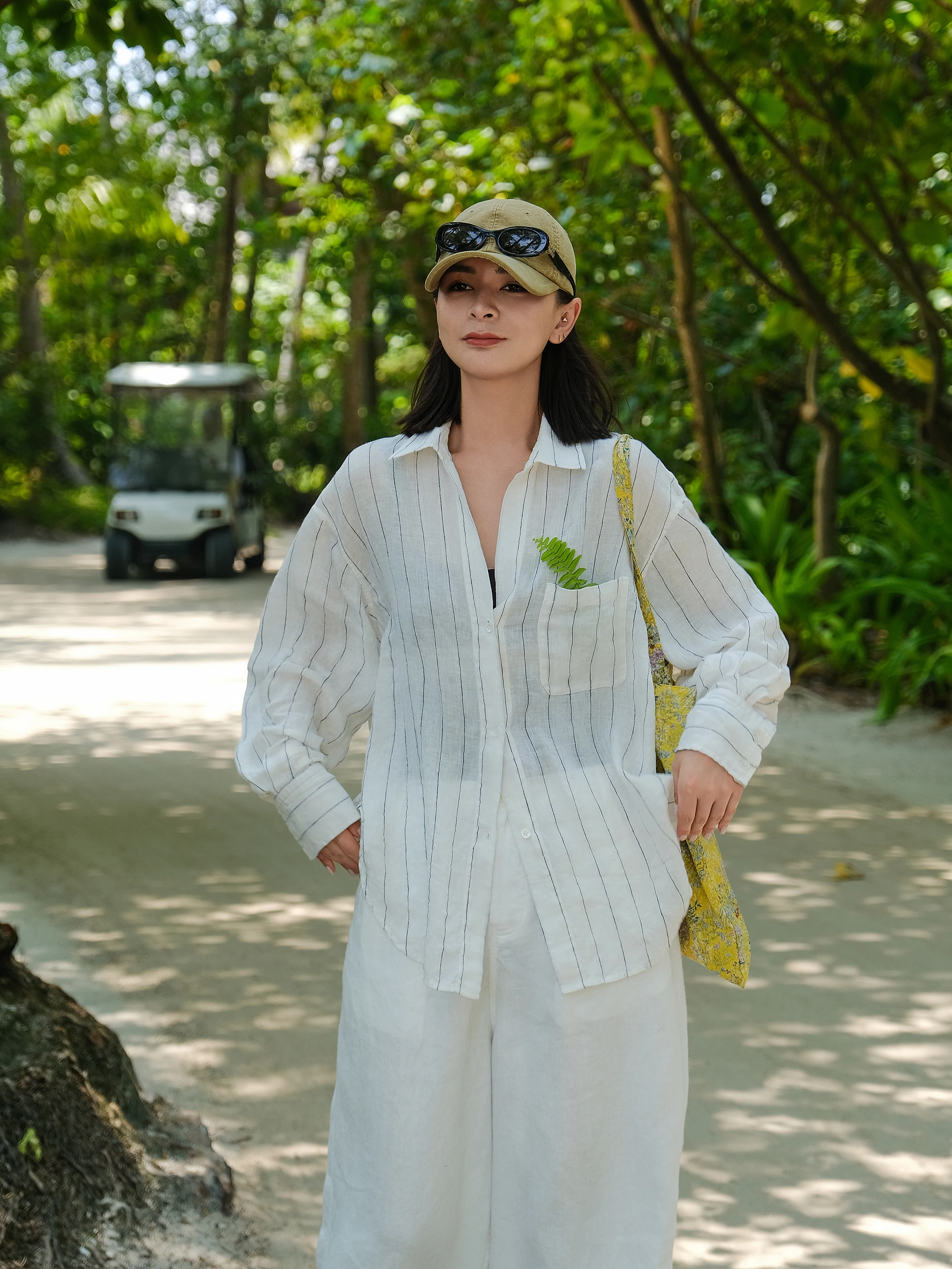 Льняная рубашка свободного кроя в художественном стиле для отпуска, с вышивкой в стиле инвертированного индиго, с длинным рукавом, дышащая, женская, деловая, повседневная
Льняная рубашка свободного кроя в художественном стиле для отпуска, с вышивкой в стиле инвертированного индиго, с длинным рукавом, дышащая, женская, деловая, повседневная