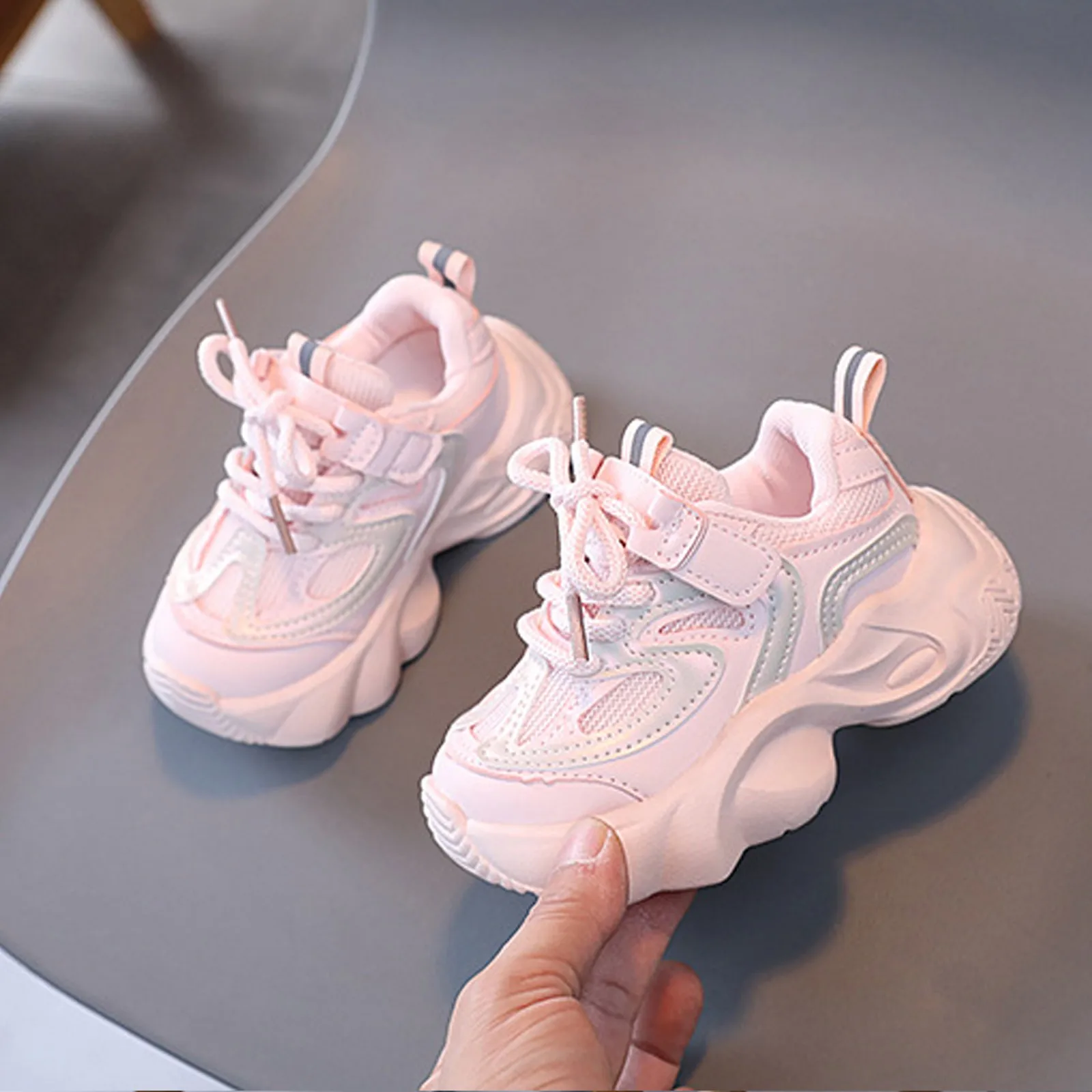 Spring Summer Children's Sports Shoes Thick-soled Non-slip Shoes Mesh Breathable Sneakers Boys & Girls Fashion Running Sneakers
Spring Summer Children's Sports Shoes Thick-soled Non-slip Shoes Mesh Breathable Sneakers Boys & Girls Fashion Running Sneakers
