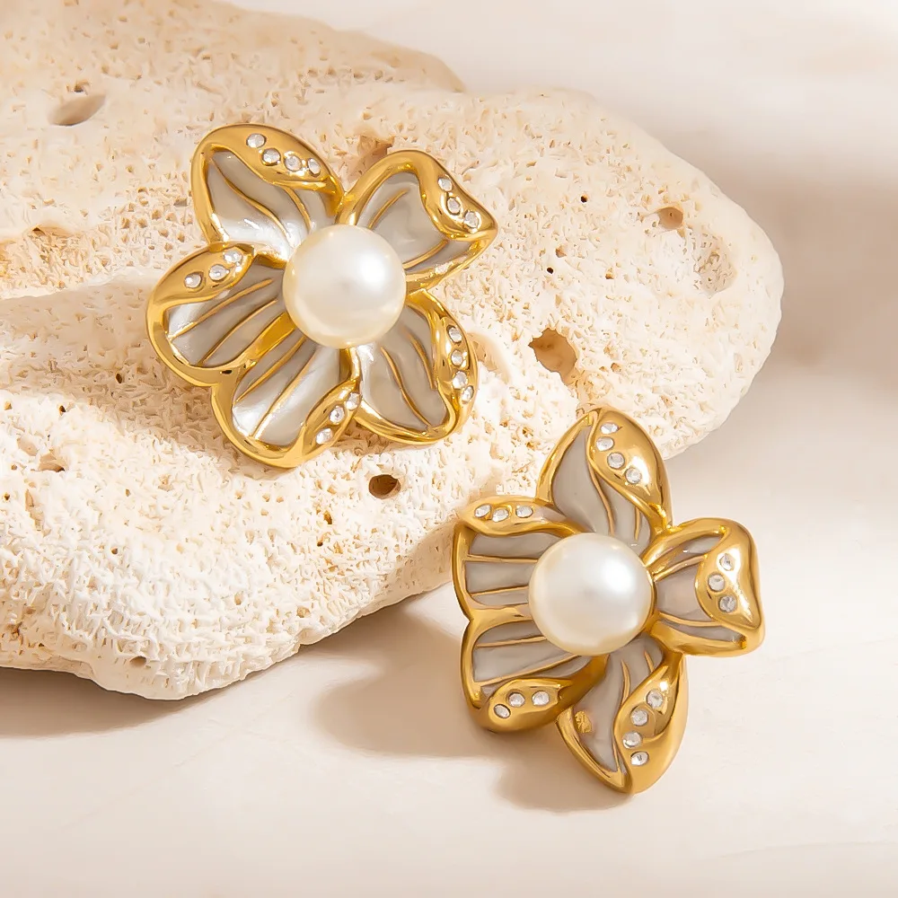 Vintage18K Gold Plated Natural Pearl Earrings for Women Stainless Steel Zircon Begonia Flower Stud Earrings Fashion Jewelry
Vintage18K Gold Plated Natural Pearl Earrings for Women Stainless Steel Zircon Begonia Flower Stud Earrings Fashion Jewelry