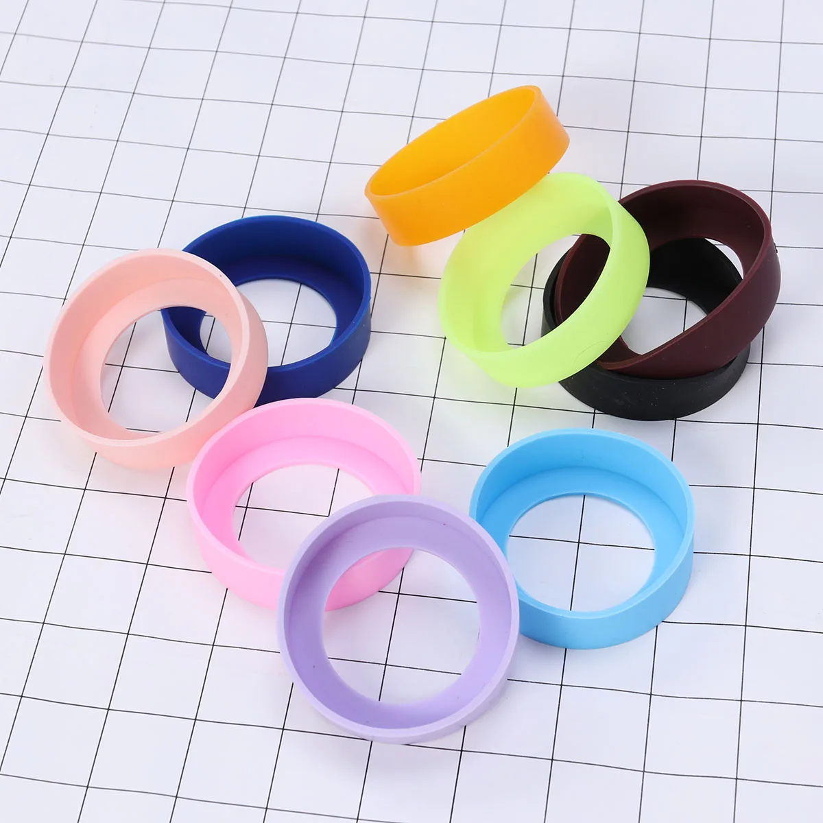 5 PCS Silicone Heat Resistant Cup Mat 65mm Water Bottle Holder Insulation Non Stretchy Table Protector for Mug Tea
5 PCS Silicone Heat Resistant Cup Mat 65mm Water Bottle Holder Insulation Non Stretchy Table Protector for Mug Tea