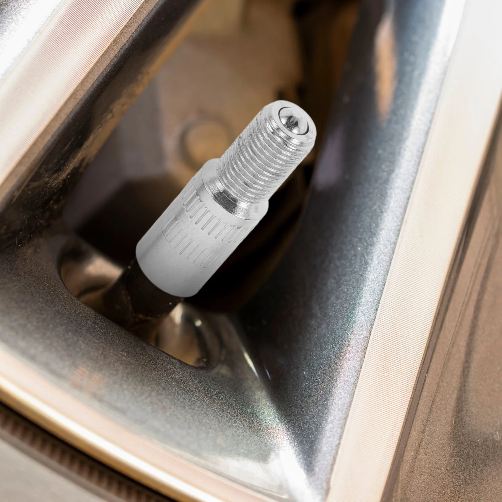 Chrome Metal Tire Valve Stem Extension Heavy Duty Durable For Quick Connection Dual Tire Accessories Universal Fit Car
Chrome Metal Tire Valve Stem Extension Heavy Duty Durable For Quick Connection Dual Tire Accessories Universal Fit Car