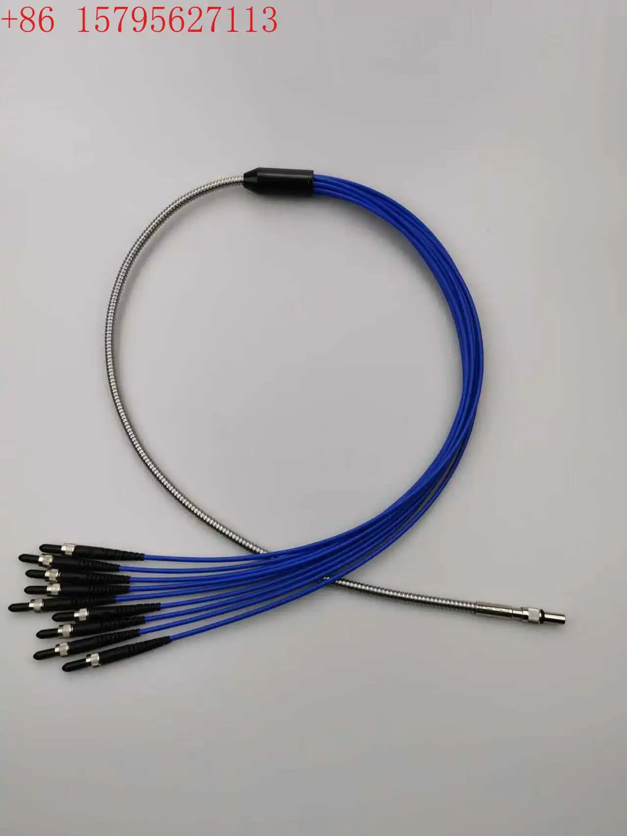 Y-shaped 1-to-8 fiber optic jumper
Y-shaped 1-to-8 fiber optic jumper