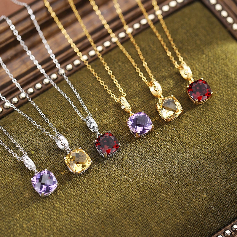 Серебряное колье S925 для женщин с подвеской из натурального камня, серия с огранкой принцесса.
Серебряное колье S925 для женщин с подвеской из натурального камня, серия с огранкой принцесса.