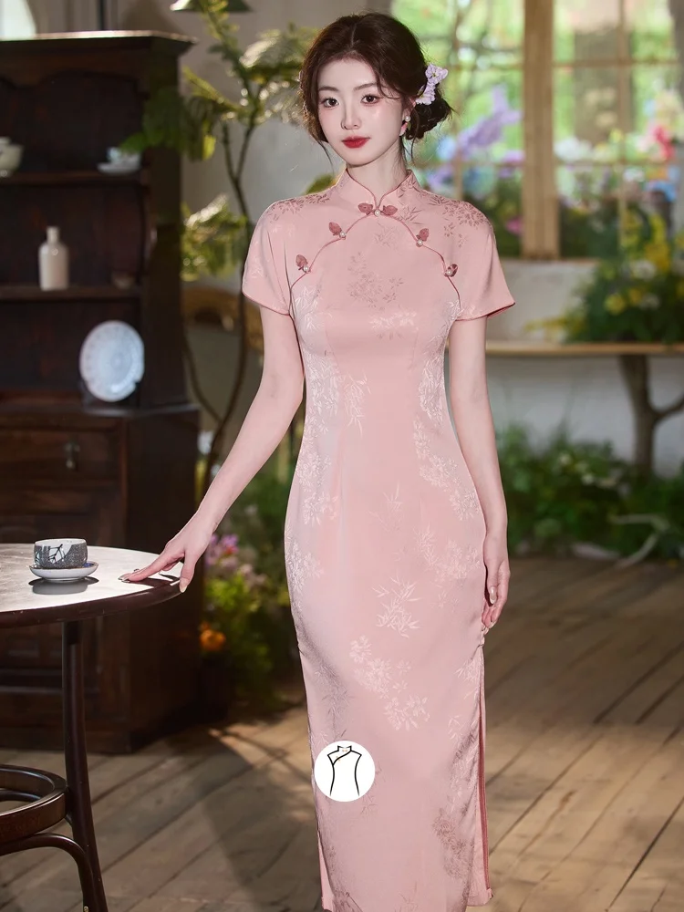 Ele Pink Wedding Dr Beautiful Chinese Sle New Bride Dr for Engagement And Drinking Ceremony
Ele Pink Wedding Dr Beautiful Chinese Sle New Bride Dr for Engagement And Drinking Ceremony