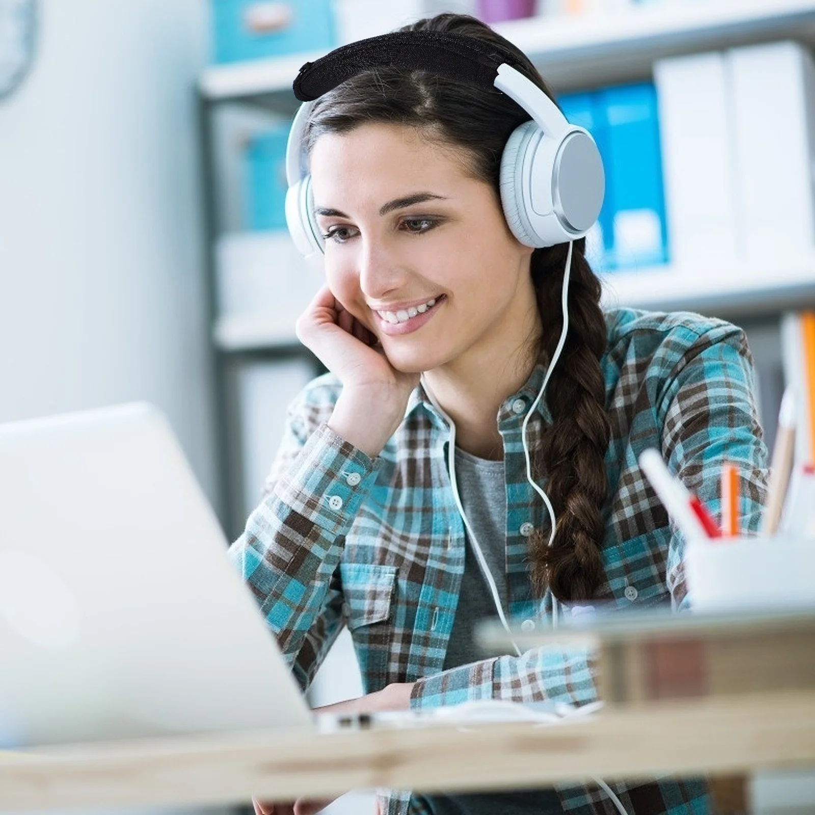 Headphone Protective Cover Comfortable Soft Durable Lightweight Shock Absorption Headband Pad Cushion Headphone Pad 
Headphone Protective Cover Comfortable Soft Durable Lightweight Shock Absorption Headband Pad Cushion Headphone Pad