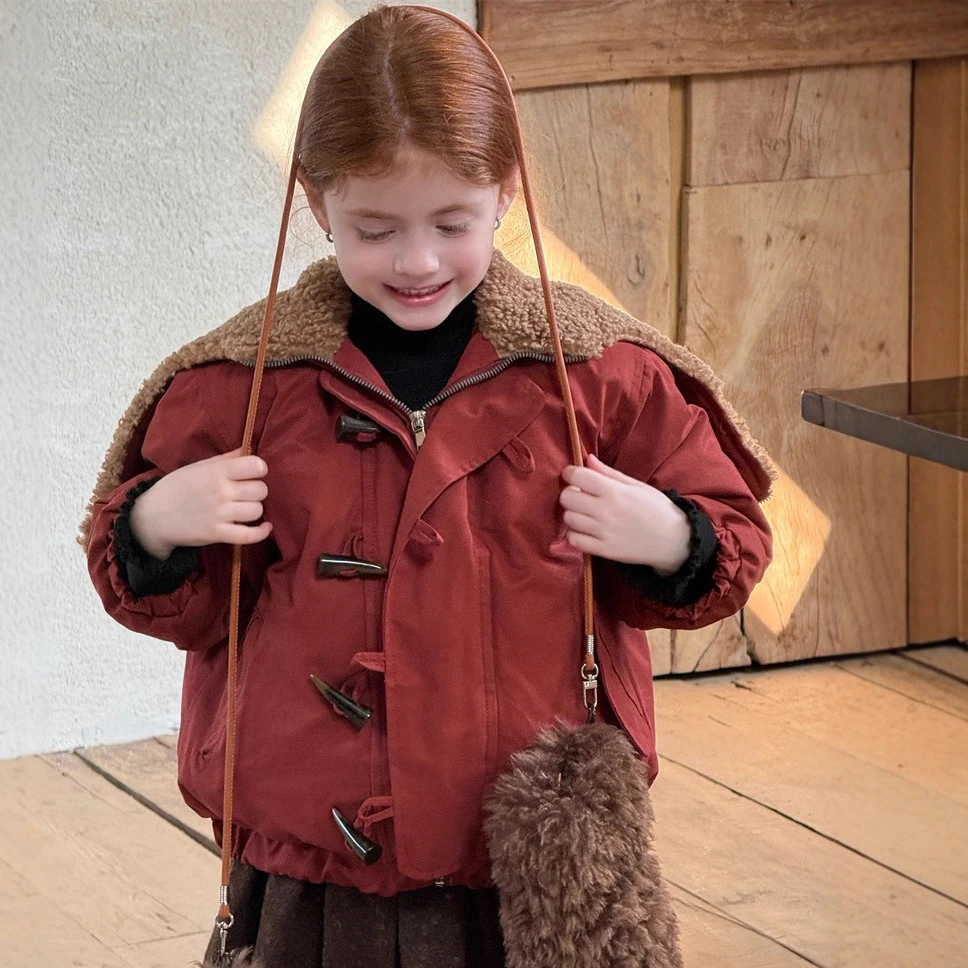 Girls Cotton Clothes 2025 Autumn and Winter New Children's Clothes Girls Baby Fashion Sweet Warm Big Lapel Cottons Jacket
Girls Cotton Clothes 2025 Autumn and Winter New Children's Clothes Girls Baby Fashion Sweet Warm Big Lapel Cottons Jacket
