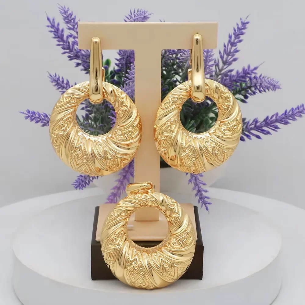Горячая распродажа: Итальянские серьги с позолотой 18K, модный дизайн, большие круглые серьги и подвеска для колье, аксессуары для свадьбы и вечеринок, трендовые украшения.
Горячая распродажа: Итальянские серьги с позолотой 18K, модный дизайн, большие круглые серьги и подвеска для колье, аксессуары для свадьбы и вечеринок, трендовые украшения.
