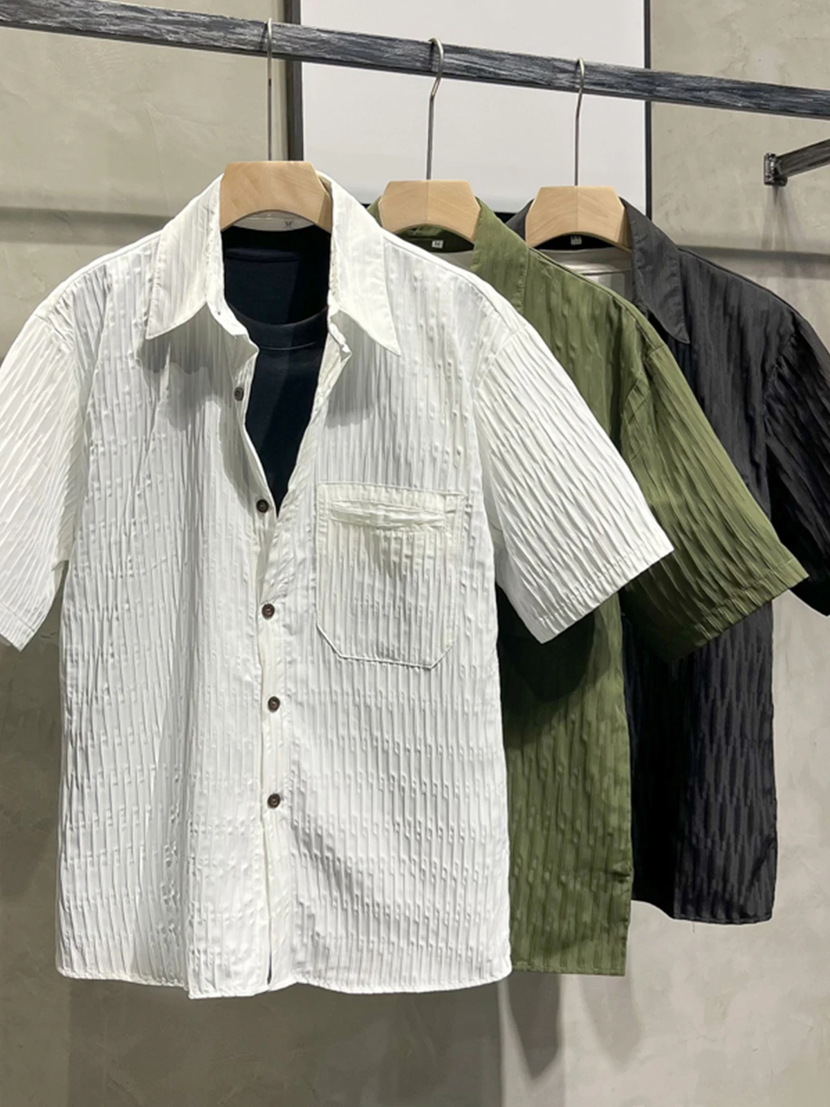 Summer Thin Pleated ort Sve Casual irt Men's Loose Fit Iron-Free Treaent Youth Trend Travel Suitable Pure Color Kore...
Summer Thin Pleated ort Sve Casual irt Men's Loose Fit Iron-Free Treaent Youth Trend Travel Suitable Pure Color Kore...