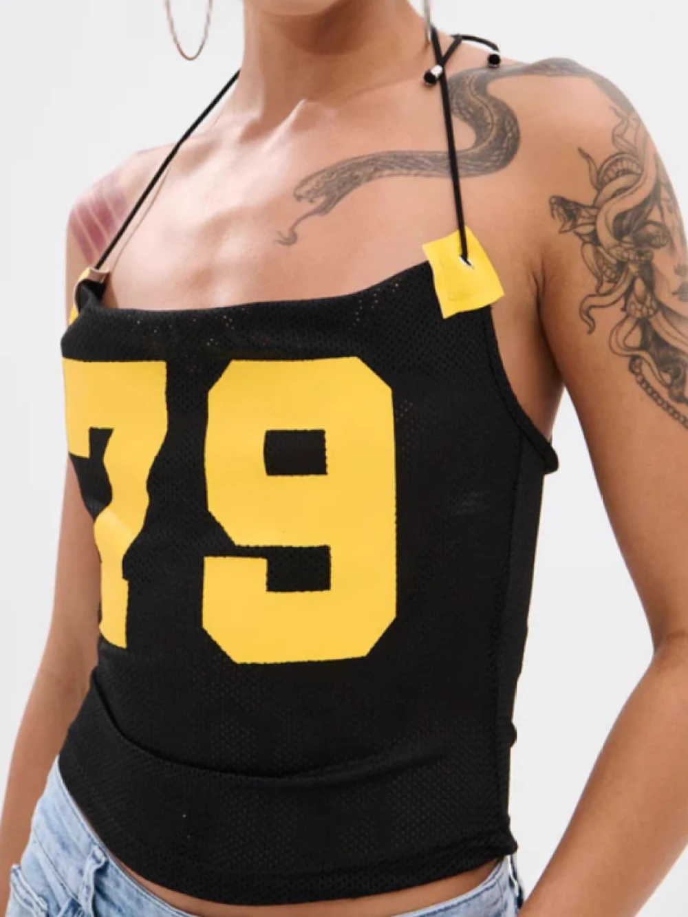 2025 new spicy girl outfit summer limited edition mesh hole exposed back design tie up slim neck hanging vest
2025 new spicy girl outfit summer limited edition mesh hole exposed back design tie up slim neck hanging vest