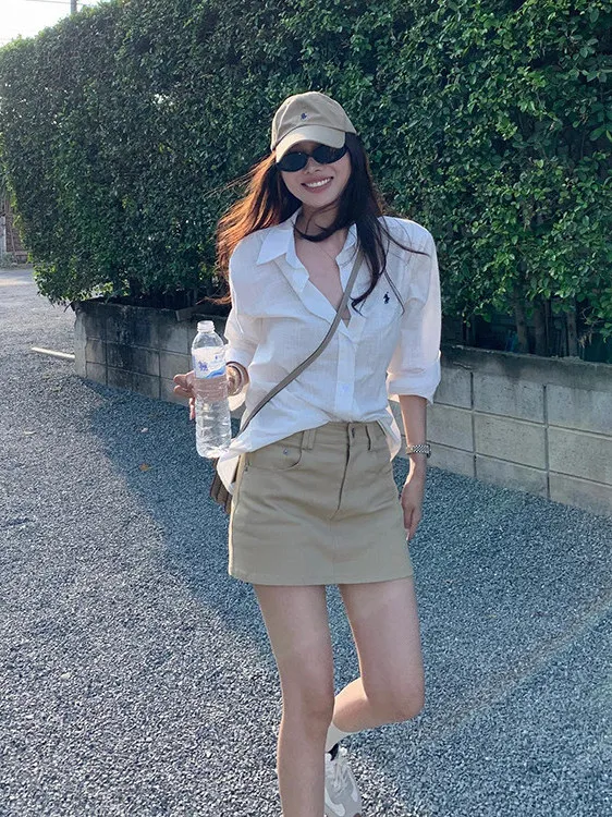 Ladies Casual Style Loose Fit Sun Protection Long Sleeve White Cotton Linen Shirt Summer Thin Stitching Design Top
Ladies Casual Style Loose Fit Sun Protection Long Sleeve White Cotton Linen Shirt Summer Thin Stitching Design Top