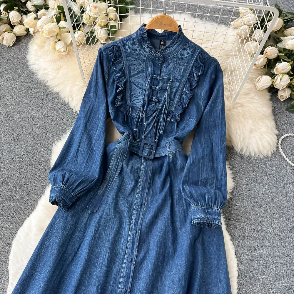 A New Long-sleeved Denim Dress with A Niche Ethnic Style. Ladies Autumn Heavy Industry Retro Embroidery Design Sense Long Dress
A New Long-sleeved Denim Dress with A Niche Ethnic Style. Ladies Autumn Heavy Industry Retro Embroidery Design Sense Long Dress