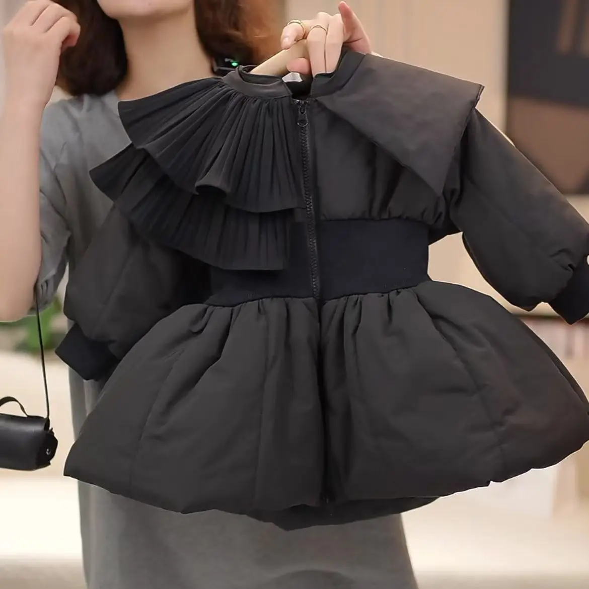 Korean Version Girls' New Cotton Jacket Baby Warm and Thick Princess Style Winter Fashion and Comfortable Kids Clothes
Korean Version Girls' New Cotton Jacket Baby Warm and Thick Princess Style Winter Fashion and Comfortable Kids Clothes