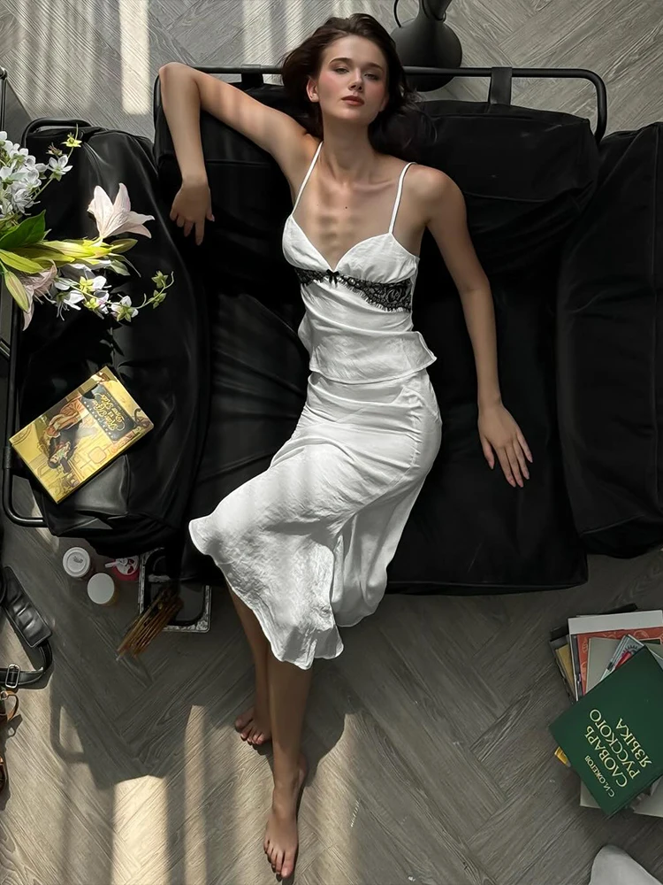 Сексуальный бархатный комплект из 2 предметов Weird Puss, женский кружевной лоскутный топ + персиковая юбка на бедрах, нерегулярная юбка-русалка, наряд для свиданий на День святого Валентина
Сексуальный бархатный комплект из 2 предметов Weird Puss, женский кружевной лоскутный топ + персиковая юбка на бедрах, нерегулярная юбка-русалка, наряд для свиданий на День святого Валентина