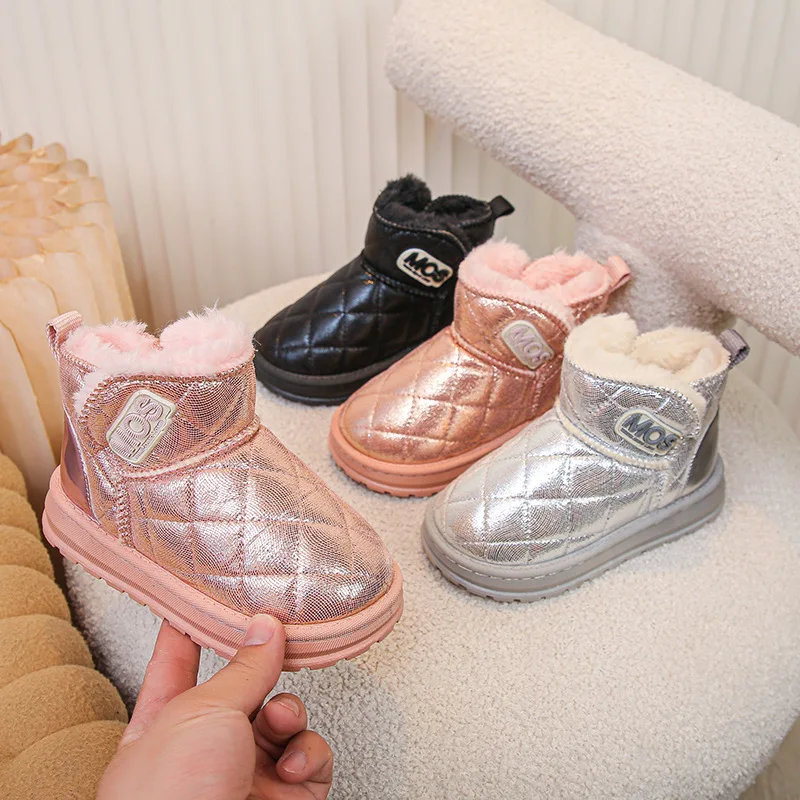 Fashion Girls' Shoes 2025 Winter New Kids Snow Boots Comfort Soft Soled Boys Boot Thick Soled Anti Slip Girls' Ankle Boots
Fashion Girls' Shoes 2025 Winter New Kids Snow Boots Comfort Soft Soled Boys Boot Thick Soled Anti Slip Girls' Ankle Boots