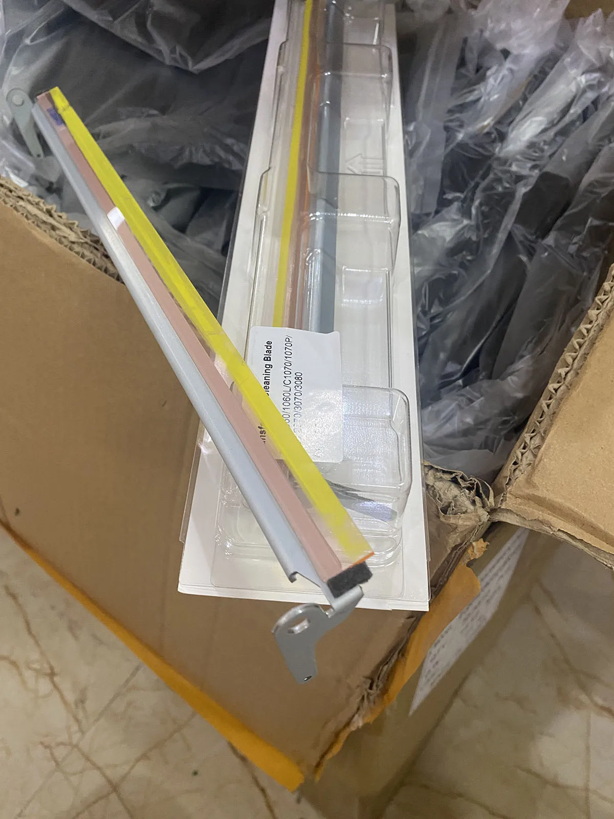 2X A50UR70K00 AAK7R71711 лезвие для очистки ремня переноса для Konica Minolta Bizhub PRESS C1060 C1070 C2060 C2070 C3070 C3080 C3080P 
2X A50UR70K00 AAK7R71711 лезвие для очистки ремня переноса для Konica Minolta Bizhub PRESS C1060 C1070 C2060 C2070 C3070 C3080 C3080P
