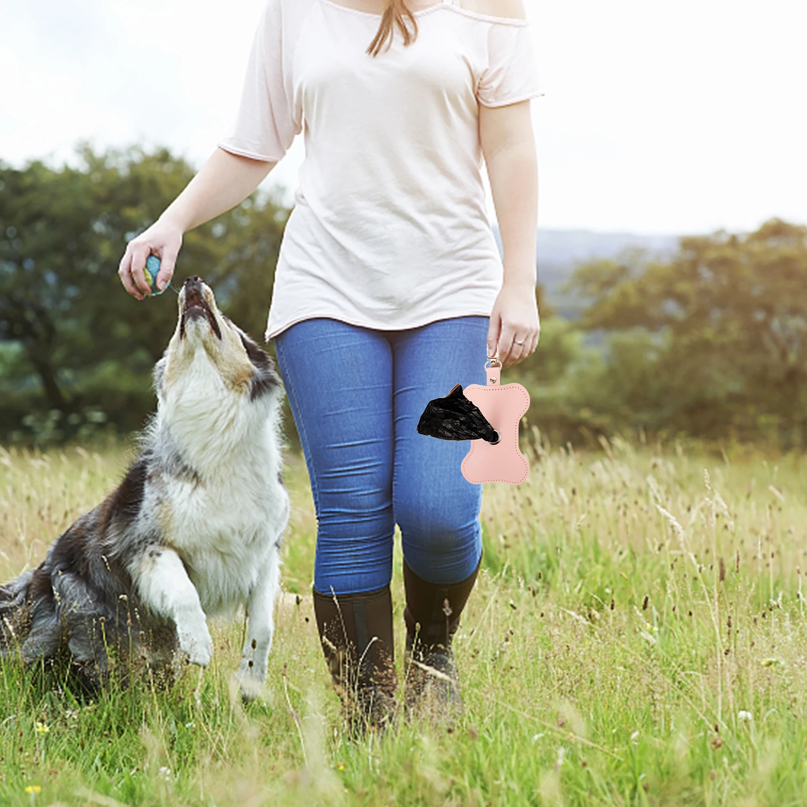 Pink Pet Poop Bag Holder Portable Cleaning Supply Waste Bag Dispenser for Outdoor Travel Dog Supplies Lightweight Compact Design
Pink Pet Poop Bag Holder Portable Cleaning Supply Waste Bag Dispenser for Outdoor Travel Dog Supplies Lightweight Compact Design