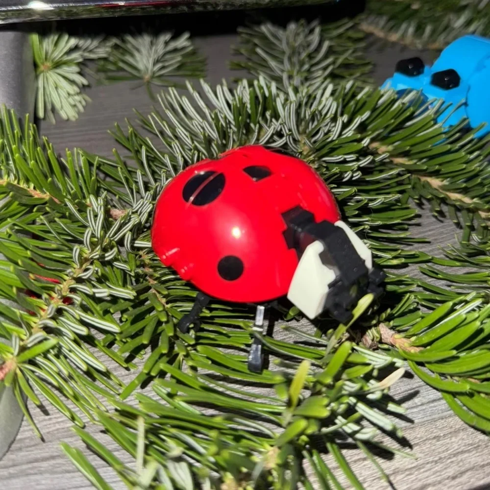 Assembly Building Blocks Insect Bee Dragonfly Ant Mantis Ladybug Snail Model Toys DIY Puzzle Toy Cute Animal Decor Birthday Gift
Assembly Building Blocks Insect Bee Dragonfly Ant Mantis Ladybug Snail Model Toys DIY Puzzle Toy Cute Animal Decor Birthday Gift