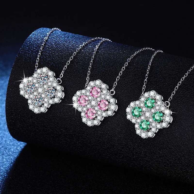 1.2ct Colorful Moissanite Clover Pendant Necklace - S925 Sterling Silver Women's Choker
1.2ct Colorful Moissanite Clover Pendant Necklace - S925 Sterling Silver Women's Choker