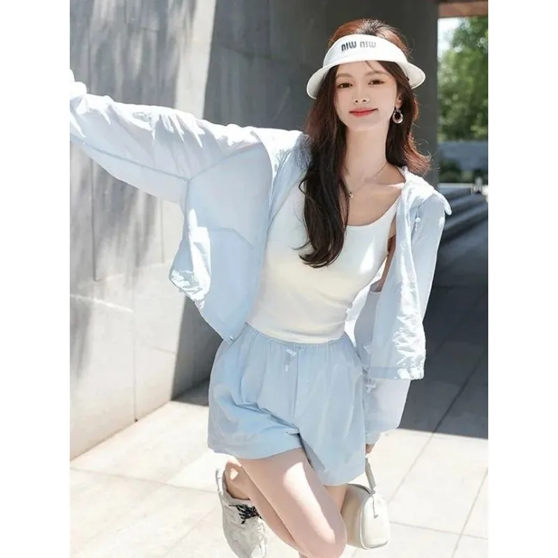 Women UPF50 Plus Sun Protection Two Piece Set Light Thin Jacket Shorts Outfit For Petite Girls
Women UPF50 Plus Sun Protection Two Piece Set Light Thin Jacket Shorts Outfit For Petite Girls