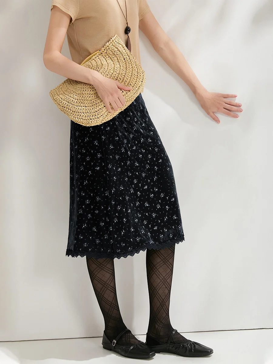 BEA HEA Vintage Rose Print Velvet Fish Tail Skirt Women's High Waist A-Line Skirt Draping Dynamic Half Skirt for Ladies
BEA HEA Vintage Rose Print Velvet Fish Tail Skirt Women's High Waist A-Line Skirt Draping Dynamic Half Skirt for Ladies