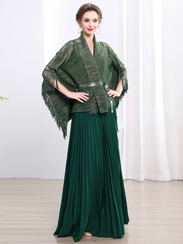 Fashionable Gold Embossed Tassel Shawl Coat Belted Oversized Long Skirt Two-Piece Set for Women Elegant Floor-Length Gown
Fashionable Gold Embossed Tassel Shawl Coat Belted Oversized Long Skirt Two-Piece Set for Women Elegant Floor-Length Gown