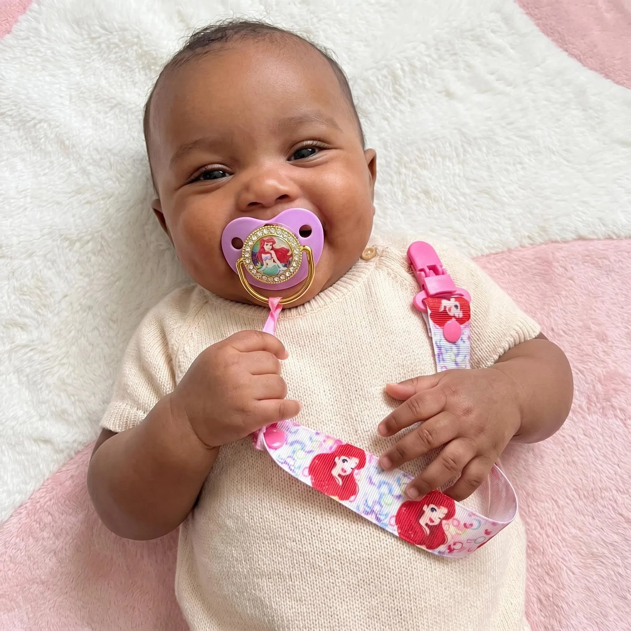 Food Safe Silicone Newborn Pacifier With Pacifier Clip Dummy Holder Perfect Newborn Welcome Gift Infant Supplies
Food Safe Silicone Newborn Pacifier With Pacifier Clip Dummy Holder Perfect Newborn Welcome Gift Infant Supplies