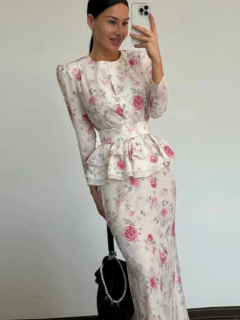 Женский офисный костюм с принтом, женский топ, комплект на бедрах, тонкие женские юбки, комплекты 2026, модные сексуальные комплекты
Женский офисный костюм с принтом, женский топ, комплект на бедрах, тонкие женские юбки, комплекты 2026, модные сексуальные комплекты