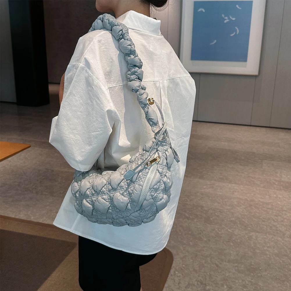 Women Bubble Bag Zipper Quilted Crossbody Bag Soft Solid Color Drawstring Strap Adjustable Female Casual Handbag
Women Bubble Bag Zipper Quilted Crossbody Bag Soft Solid Color Drawstring Strap Adjustable Female Casual Handbag
