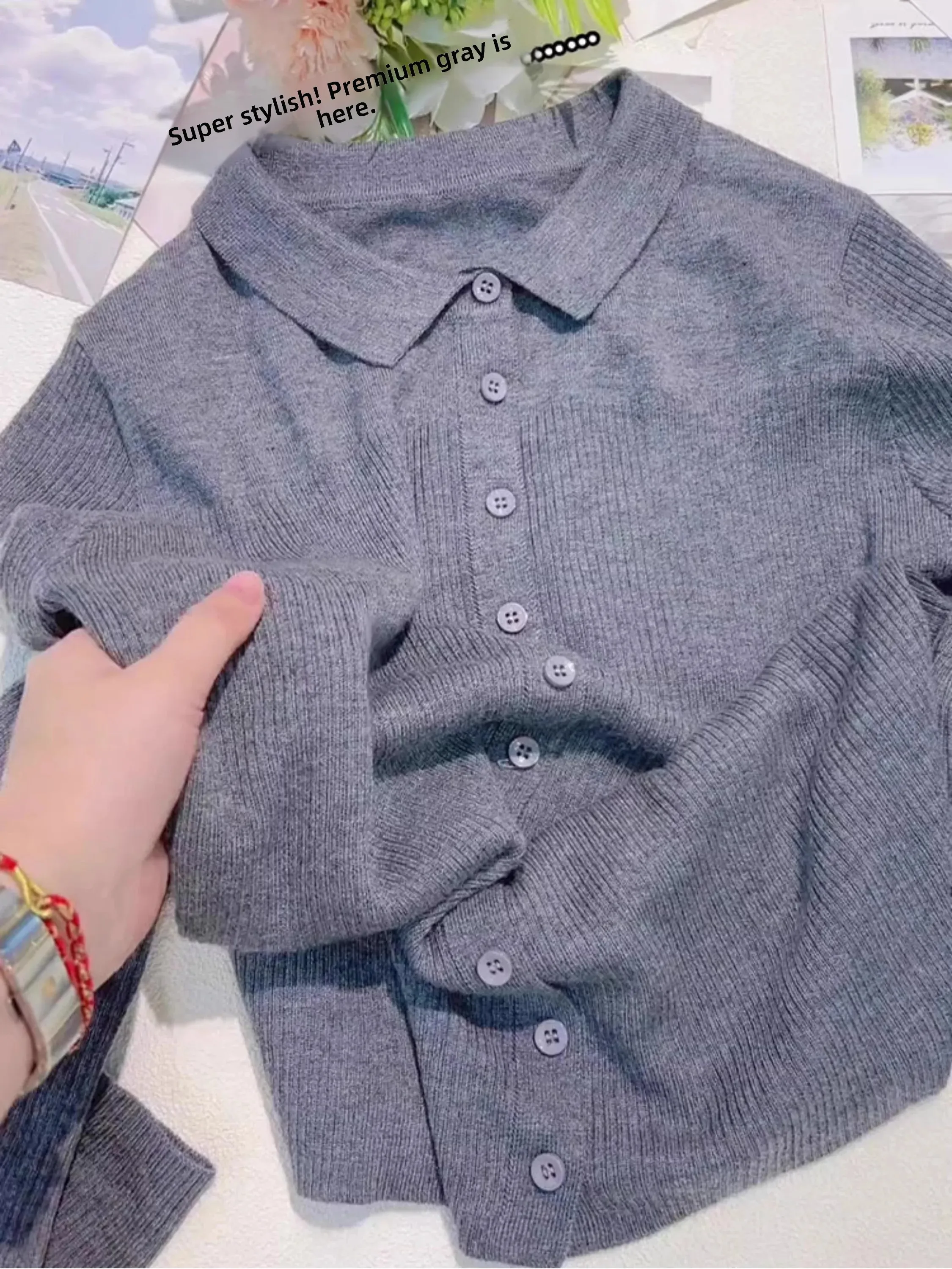 Casual Grey Long Sleeve Open Cardigan Women's Fashion Spring 2025 Simple Versatile Age-Defying Top Korean Style Loose Fit Kni...
Casual Grey Long Sleeve Open Cardigan Women's Fashion Spring 2025 Simple Versatile Age-Defying Top Korean Style Loose Fit Kni...