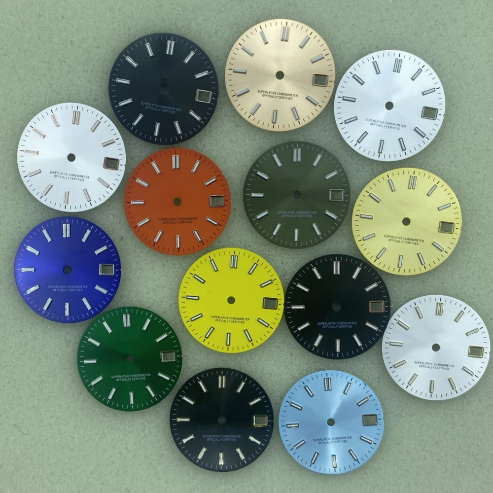 Modified accessory 28.5mm S dial Sun stripe nailed with window green glow-in-the-dark modified literal fit NH35 movement
Modified accessory 28.5mm S dial Sun stripe nailed with window green glow-in-the-dark modified literal fit NH35 movement