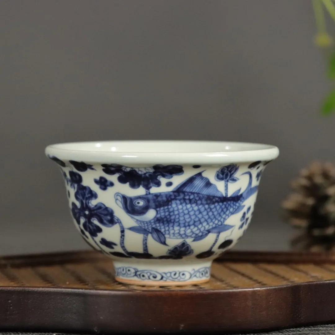 Антикварный чайный сервиз династии Мин Xuande с рисунком рыбы и водорослей Цзиндэчжэнь, синий, белый фарфоровый поднос, чашка с крышкой, чаша, бутылка под давлением
Антикварный чайный сервиз династии Мин Xuande с рисунком рыбы и водорослей Цзиндэчжэнь, синий, белый фарфоровый поднос, чашка с крышкой, чаша, бутылка под давлением