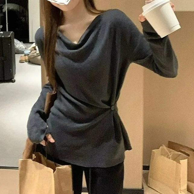 French Round Neck Pullover Knit Sweater for Women Cinched Waist for Slimming Long Sleeved Base Top
French Round Neck Pullover Knit Sweater for Women Cinched Waist for Slimming Long Sleeved Base Top