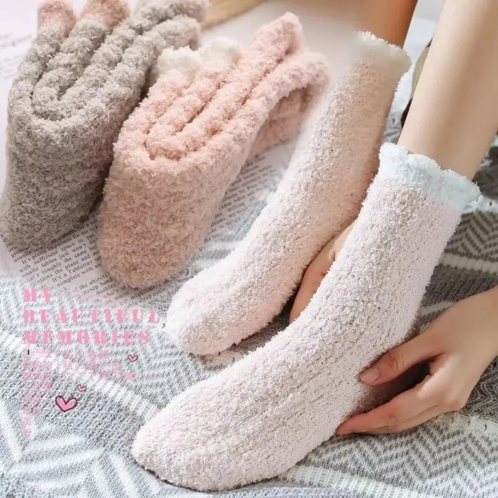 Thickened Coral Fleece Socks for Women Breathable Warmth Tools Home Fur Postpartum Sock Comfortable Plush Floor Socks
Thickened Coral Fleece Socks for Women Breathable Warmth Tools Home Fur Postpartum Sock Comfortable Plush Floor Socks