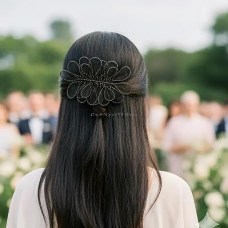 Romance 3D Petal And Foliage Headwear Adjustable Wire Base Headdress For Weddings Parties And Cosplay
Romance 3D Petal And Foliage Headwear Adjustable Wire Base Headdress For Weddings Parties And Cosplay